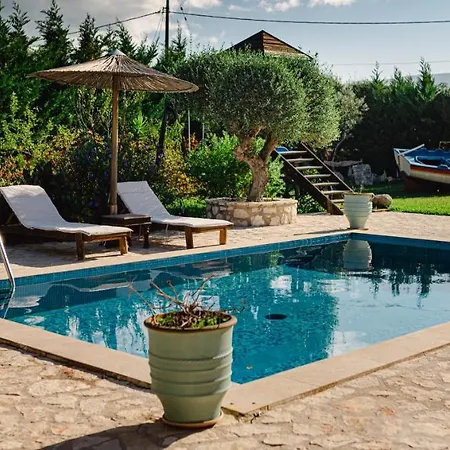 빌라 Agro Art Boutique & Luxury - Two Art With Pools, Unique Decors, And A Treehouse Option
