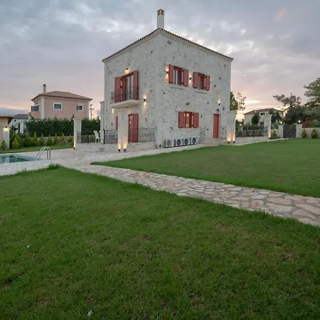 Agro Art Boutique & Luxury - Two Art With Pools, Unique Decors, And A Treehouse Option * Vanato
