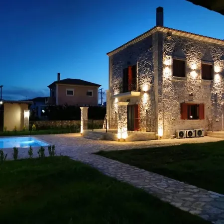 빌라 Agro Art Boutique & Luxury - Two Art With Pools, Unique Decors, And A Treehouse Option Vanato