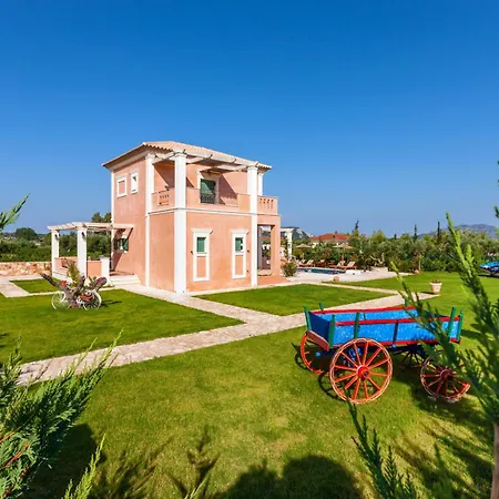 Agro Art Boutique & Luxury - Two Art With Pools, Unique Decors, And A Treehouse Option