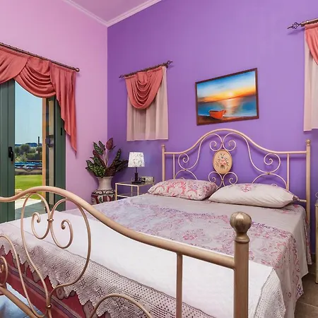 빌라 Agro Art Boutique & Luxury - Two Art With Pools, Unique Decors, And A Treehouse Option Vanato