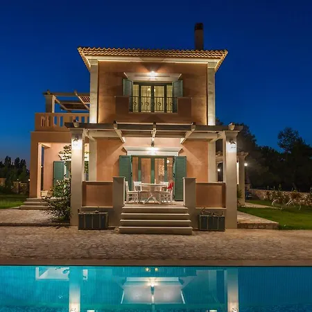 빌라 Agro Art Boutique & Luxury - Two Art With Pools, Unique Decors, And A Treehouse Option Vanato