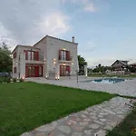Agro Art Boutique & Luxury - Two Art With Pools, Unique Decors, And A Treehouse Option Villa Vanato