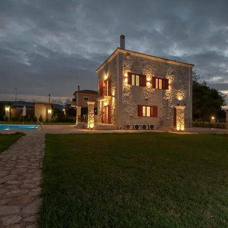 Villa Agro Art Boutique & Luxury - Two Art With Pools, Unique Decors, And A Treehouse Option *