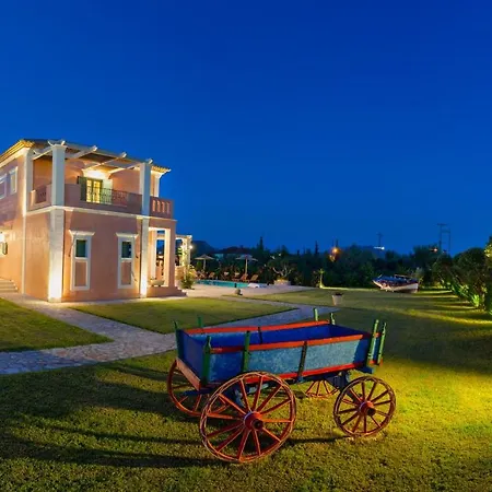 Agro Art Boutique & Luxury - Two Art With Pools, Unique Decors, And A Treehouse Option *