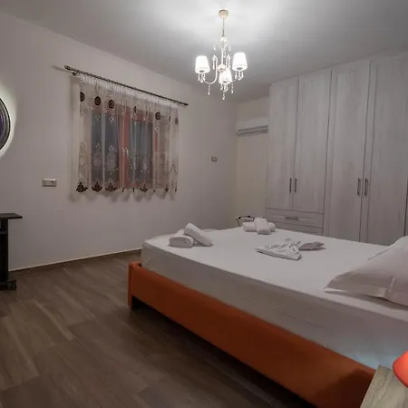 Agro Art Boutique & Luxury - Two Art With Pools, Unique Decors, And A Treehouse Option וילה