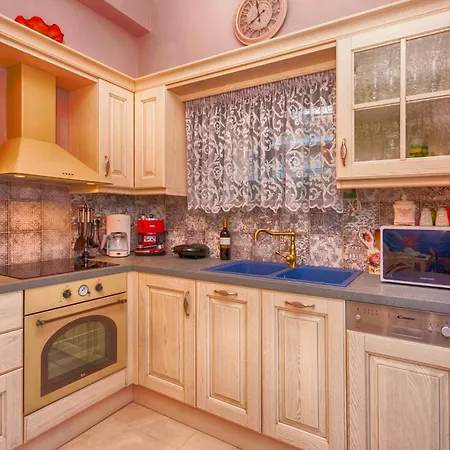 Agro Art Boutique & Luxury - Two Art With Pools, Unique Decors, And A Treehouse Option וילה