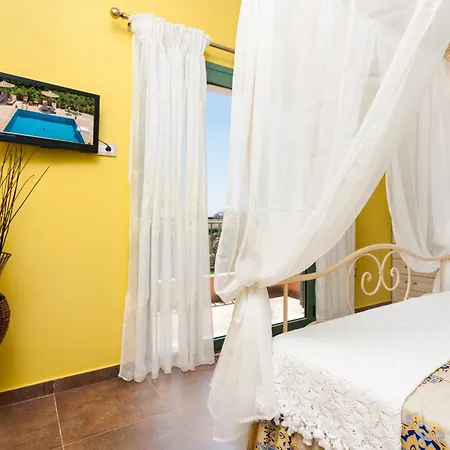 Agro Art Boutique & Luxury - Two Art With Pools, Unique Decors, And A Treehouse Option * Vanato