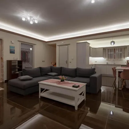 וילה Agro Art Boutique & Luxury - Two Art With Pools, Unique Decors, And A Treehouse Option