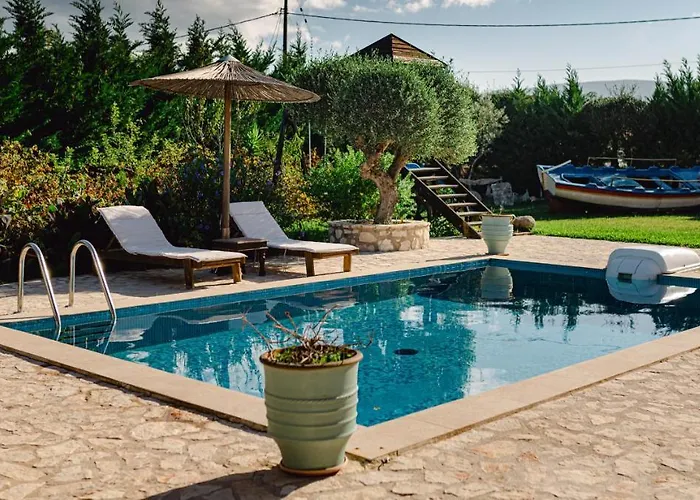 Вилла Agro Art Boutique & Luxury - Two Art With Pools, Unique Decors, And A Treehouse Option