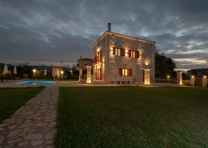 Вилла Agro Art Boutique & Luxury - Two Art With Pools, Unique Decors, And A Treehouse Option *