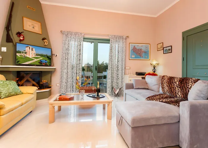 Вилла Agro Art Boutique & Luxury - Two Art With Pools, Unique Decors, And A Treehouse Option Vanato