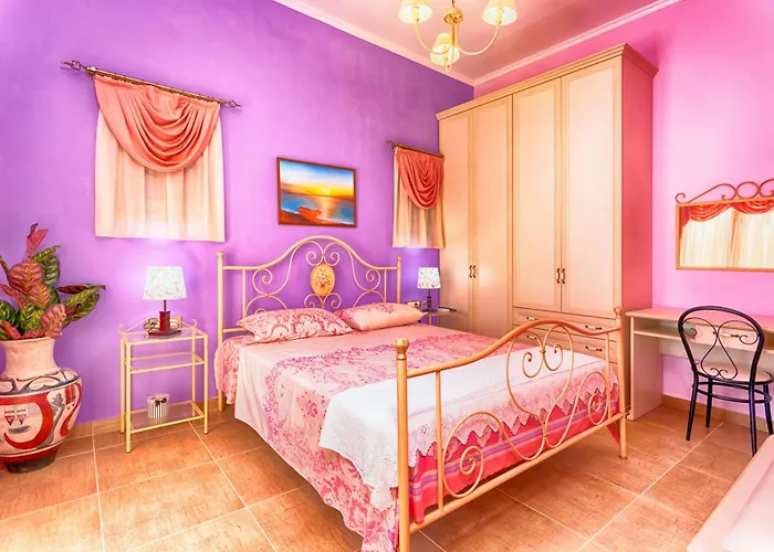 Agro Art Boutique & Luxury - Two Art With Pools, Unique Decors, And A Treehouse Option Vanato