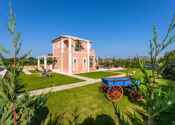 Agro Art Boutique & Luxury - Two Art With Pools, Unique Decors, And A Treehouse Option