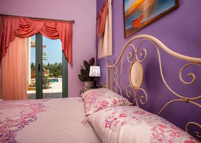 Вилла Agro Art Boutique & Luxury - Two Art With Pools, Unique Decors, And A Treehouse Option Vanato
