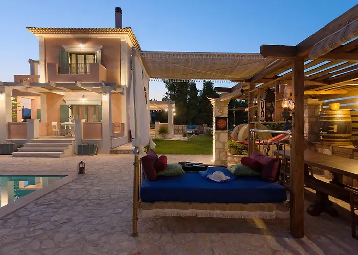 Вилла Agro Art Boutique & Luxury - Two Art With Pools, Unique Decors, And A Treehouse Option Vanato