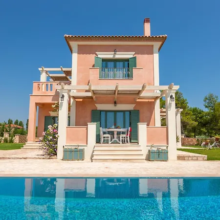 Vilă Agro Art Boutique & Luxury - Two Art With Pools, Unique Decors, And A Treehouse Option *