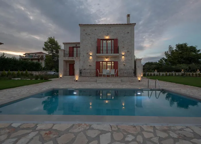 Agro Art Boutique & Luxury - Two Art With Pools, Unique Decors, And A Treehouse Option Vanato
