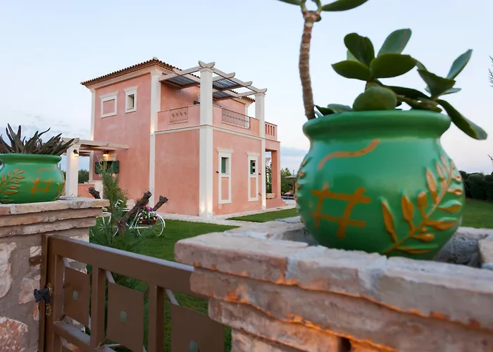 Agro Art Boutique & Luxury - Two Art With Pools, Unique Decors, And A Treehouse Option וילה